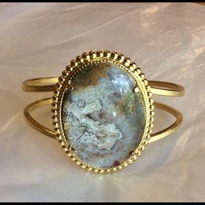 J268 New Lace Agate Stone Cuff